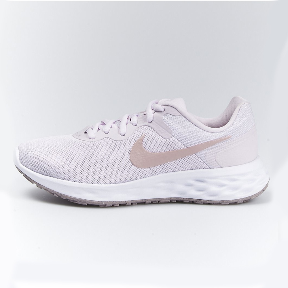 NIKE REVOLUTION 6