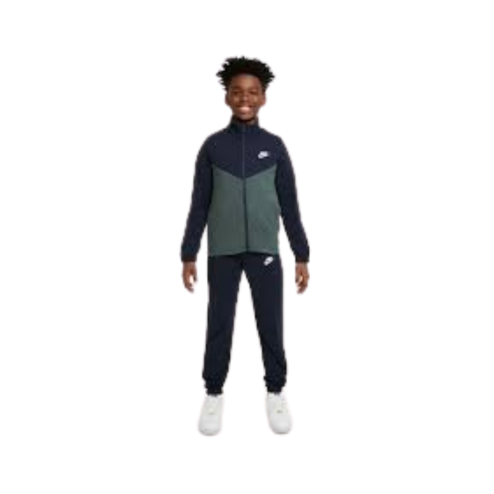 CONJUNTO NIKE NIÑO TALLA (4-5)